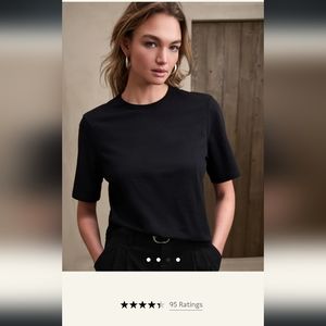 NWT Banana Republic factory 100% Organoc Cotton Tshirt